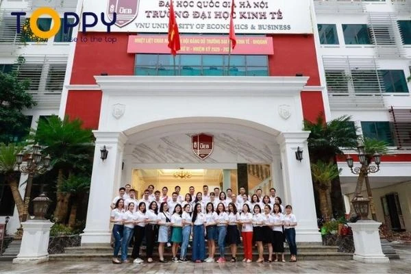 Giảng viên tại Đại học Kinh tế - Đại học Quốc gia Hà Nội rất nhiệt huyết, tận tâm trong quá trình giảng dạy